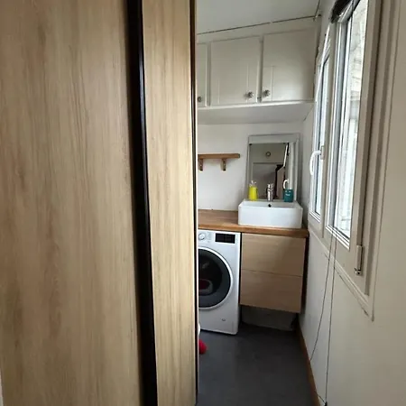 Near Jardin Villemin